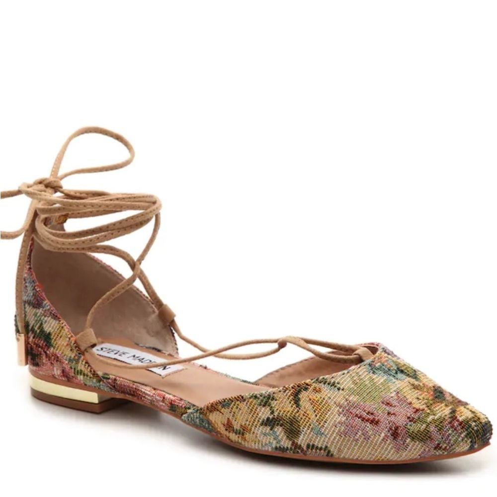 Steve Madden Walkie Floral Flat 6.0